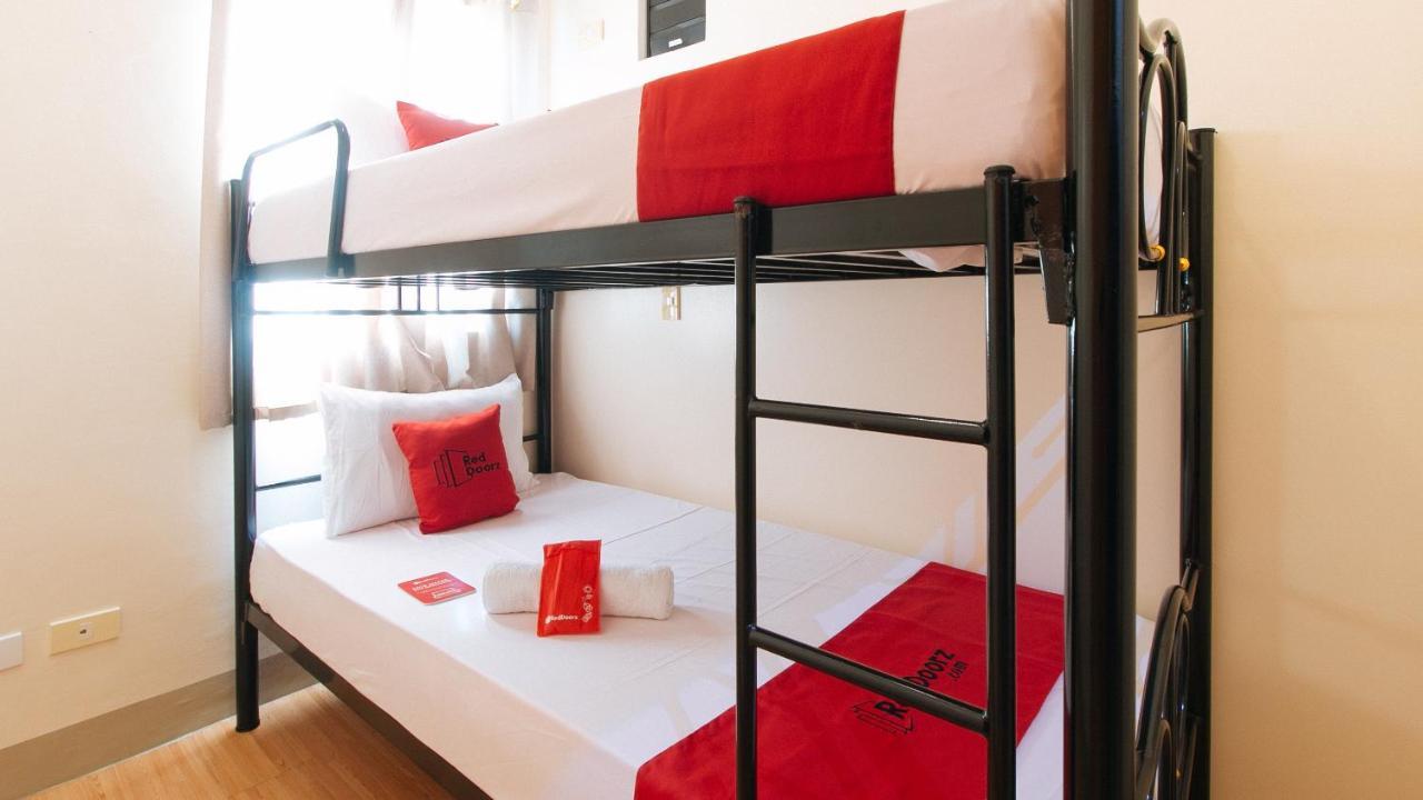 Bernwoods Extyn B&B Dormitory Илоило Экстерьер фото