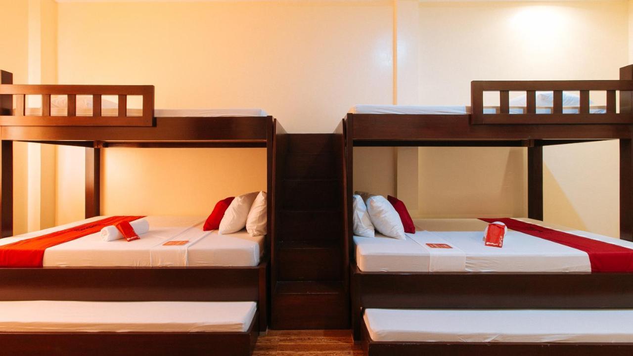 Bernwoods Extyn B&B Dormitory Илоило Экстерьер фото